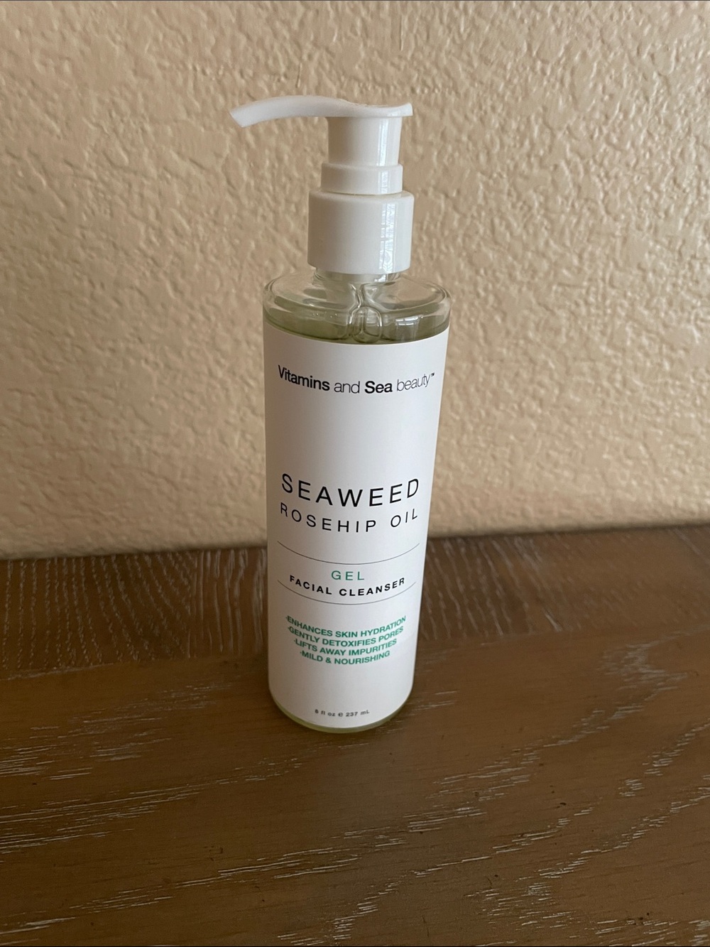 Vitamins and Sea Beauty Seaweed Rosehip Oil Gel Facial Cleanser